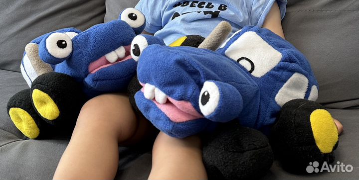 Синий трактор игрушка-рукавичка