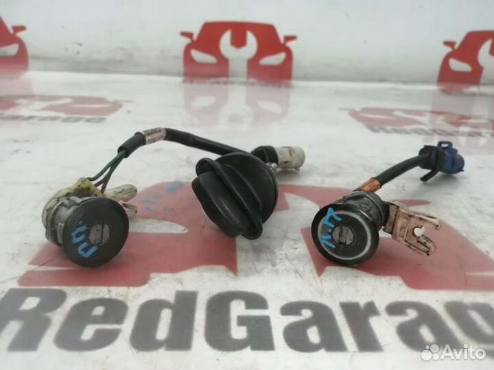 Замок зажигания с комплектом личинок Ford Explorer