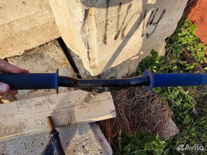 Руль на трюковой самокат