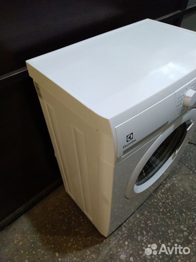 Стиральная машина electrolux 5кг