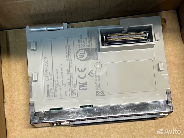 Omron CJ1W-OD231 новый, 1 шт