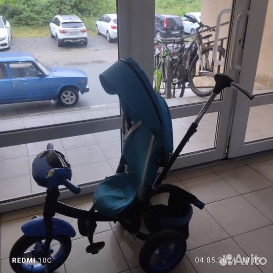 Детский велосипед с родительской ручкой