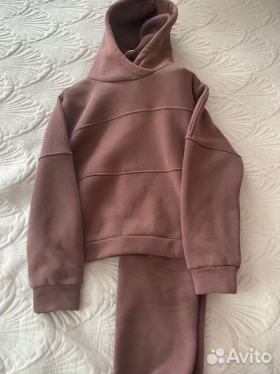 Спортивный костюм женский