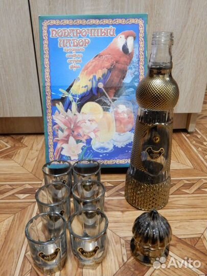 Графин стеклянный + 6 рюмок, новые