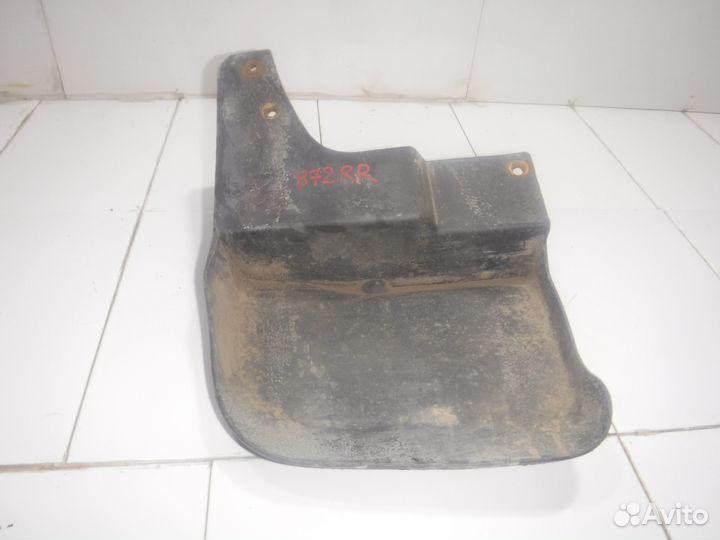 Брызговик задний Mitsubishi L200 4