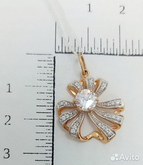 Подвеска с синтетическим камнем Золото