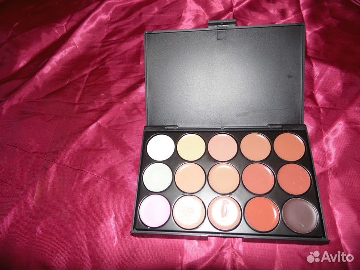 Тени MAC beauty Woman Make Up (15 оттенков)