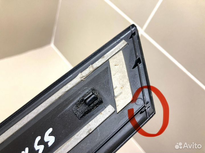 Накладка задней правой двери Hyundai IX55