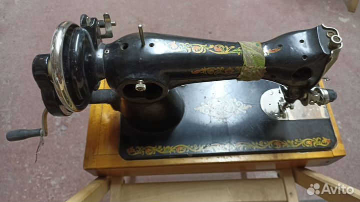 Швейная машинка ручная СССР