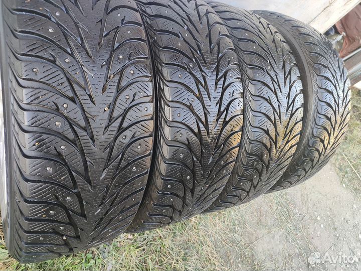 Yokohama Ice Guard IG35+ 215/55 R17 98T