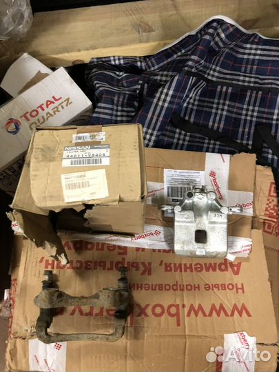 Суппорт задний правый Nissan-Patrol Y61