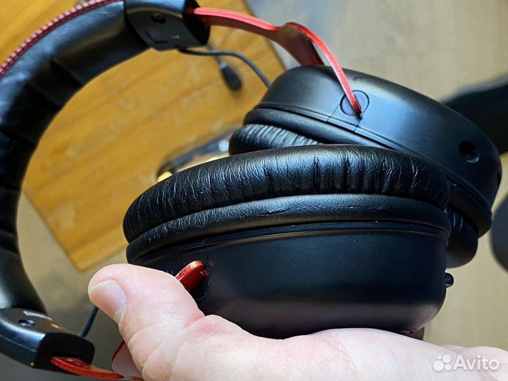 Игровые наушники HyperX Cloud II Wireless