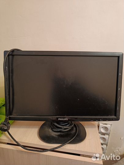 Монитор philips 19