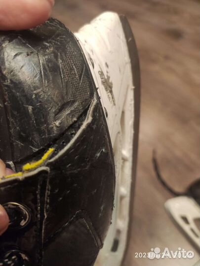 Хоккейные коньки bauer