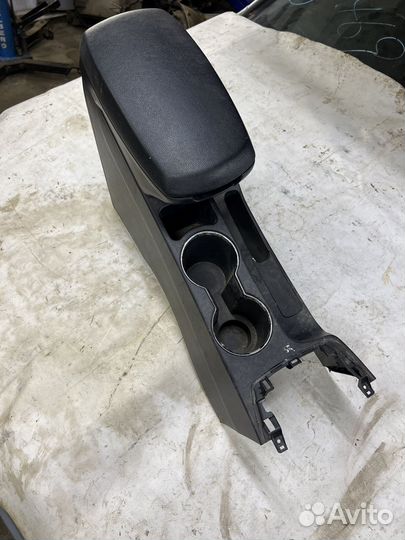 Тоннель подлокотник hyundai avante elantra md