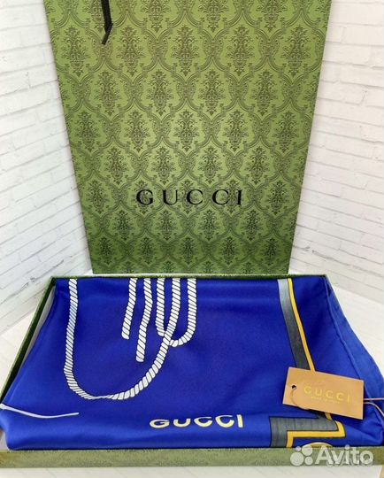 Шелковый платок Gucci