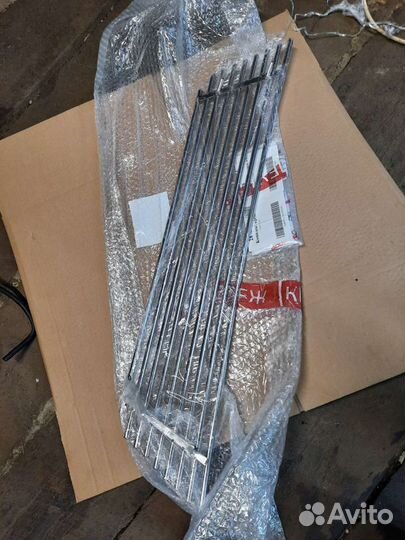 Ниссан Тирано 2014г Декор элемент воздухозаборника