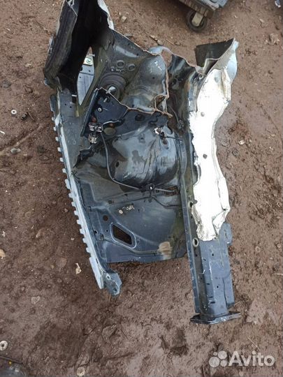 Лонжерон передний правый