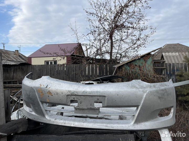 Продам бампер передний Toyota Wish ZNE10