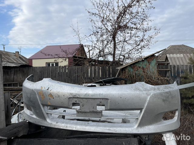 Продам бампер передний Toyota Wish ZNE10