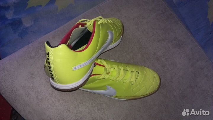 Nike Tiempo