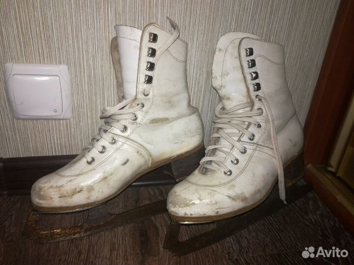 Коньки 23см по стельке