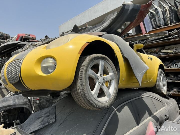 В разборе Pontiac solstice
