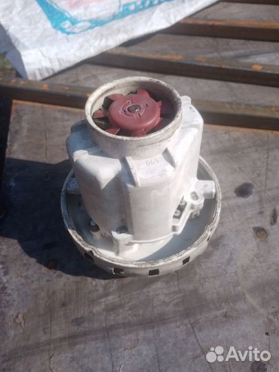 Мотор для моющего пылесоса