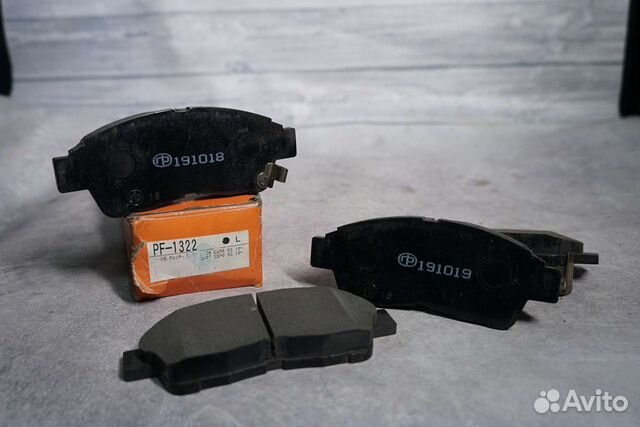 Колодки тормозные передние Celica Rav4