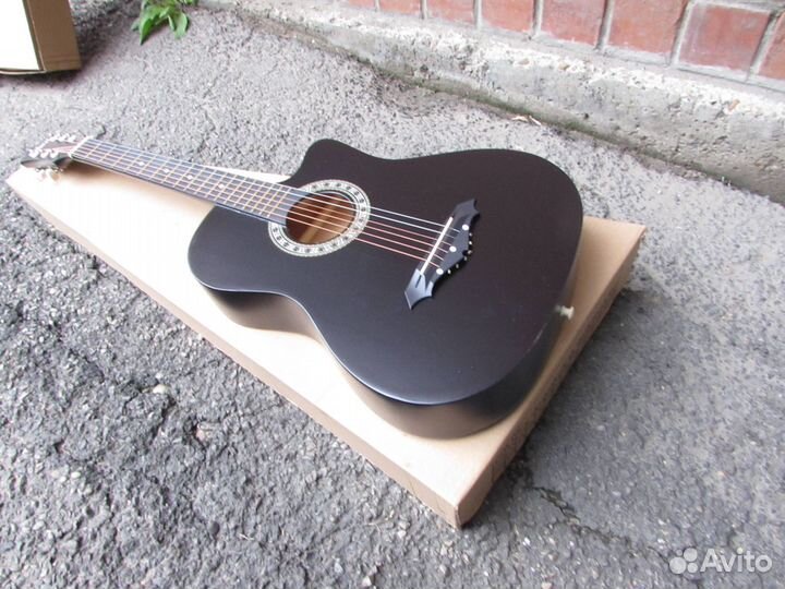 Гитара классическая