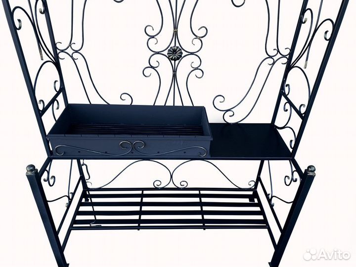 Мангал с крышей