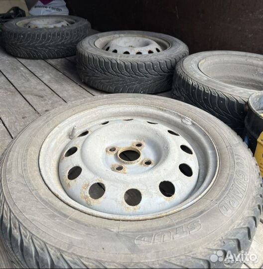 Yokohama Super Van Y355C 6.25/8 R15