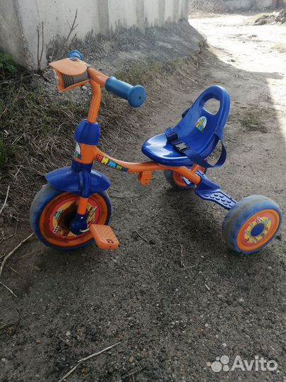 Детский трехколесный велосипед