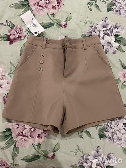 Шорты женские