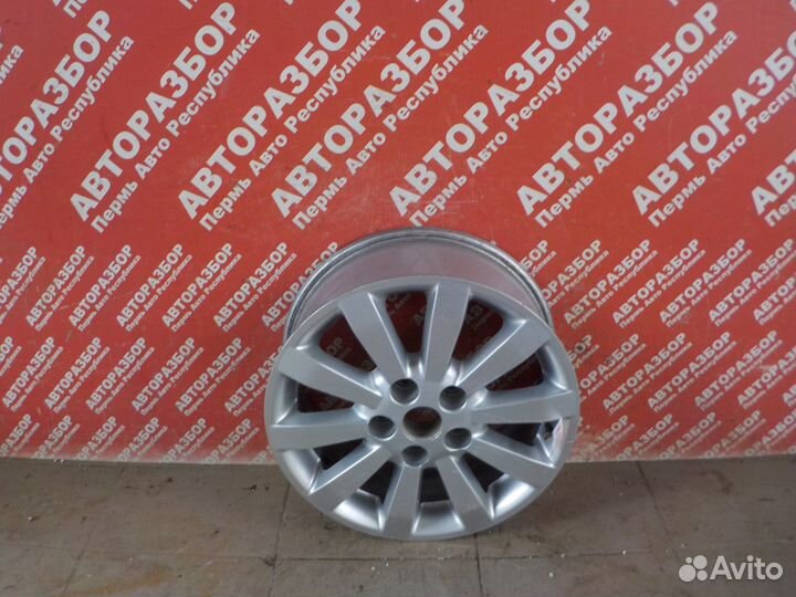 Диск литой Toyota Camry r16