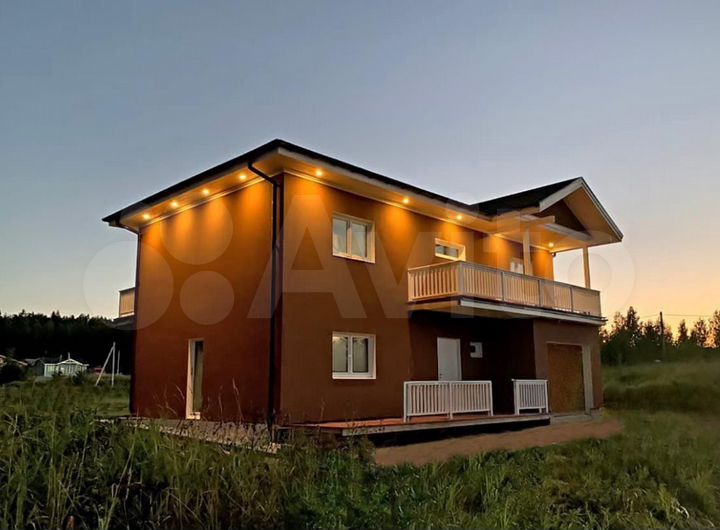 Дом 176 м² на участке 10,8 сот.