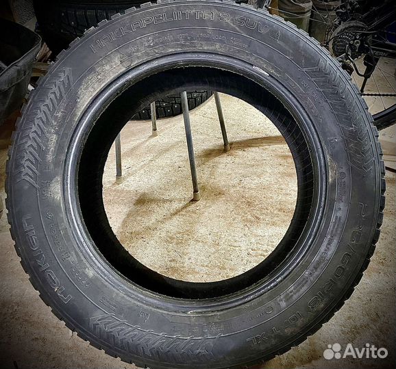 Nokian Tyres Hakkapeliitta 8 SUV 235/60 R18 107T