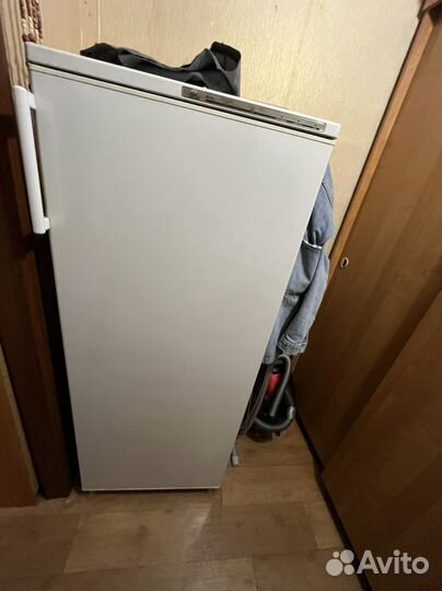 Морозильная камера бу Атлант