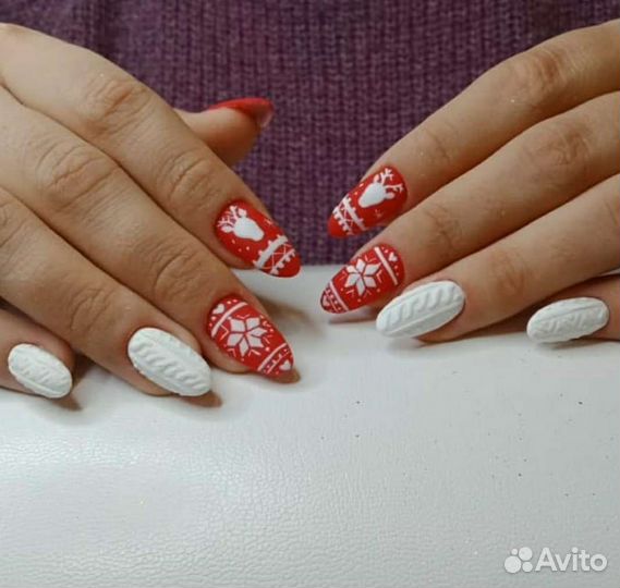 Педикюр и маникюр. ЖК Московский