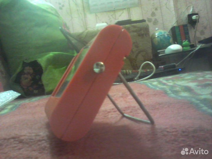 Часы будильник Луч с мелодиями (торг)