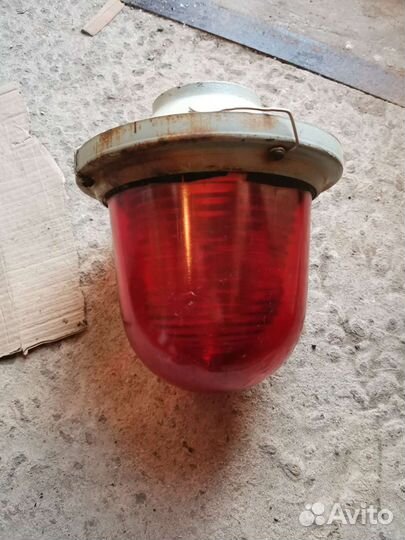 Красный фонарь времен СССР