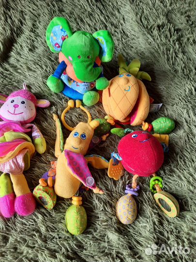 Игрушки пакетом tiny love развивающие