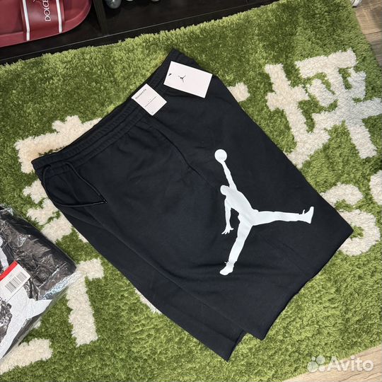 Новые шорты nike jordan big logo