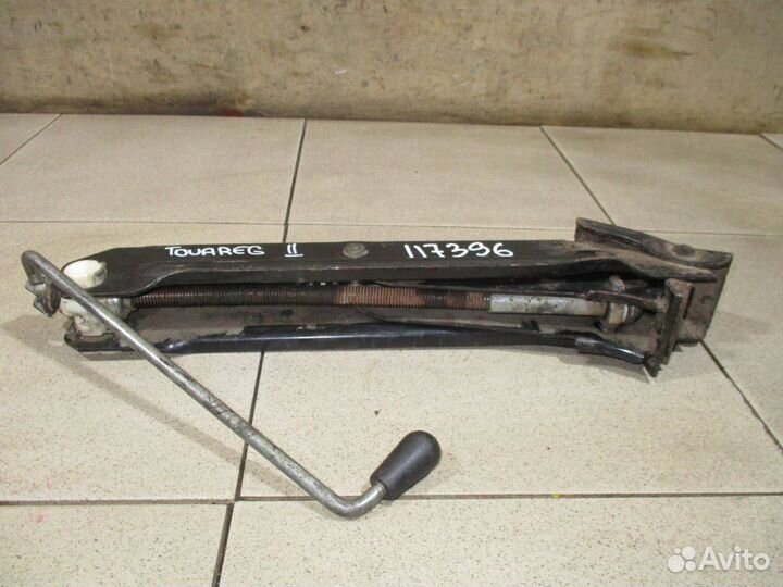 Домкрат VW Touareg 2 (7P)