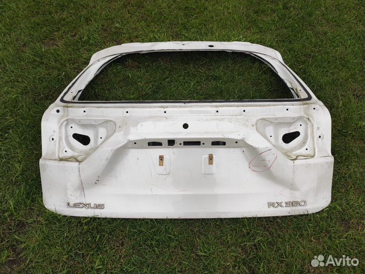 Крышка багажника Lexus RX350
