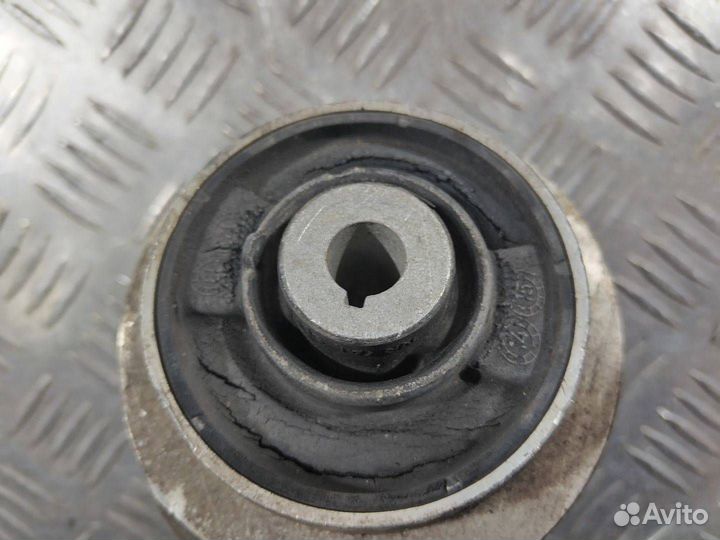 Рычаг передний правый нижний Audi Q5 8R 2012