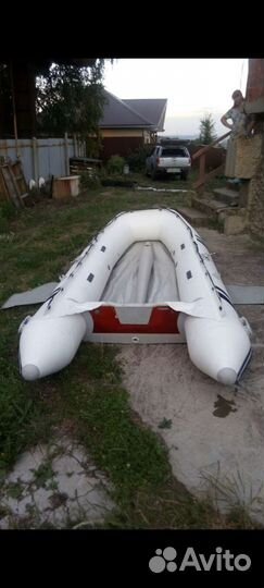 Мрторная лодка