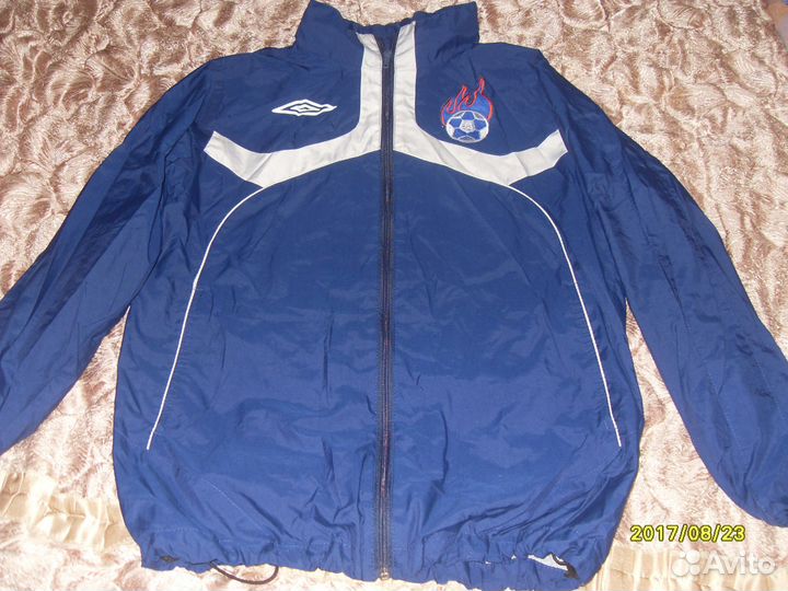 Костюм спортивный