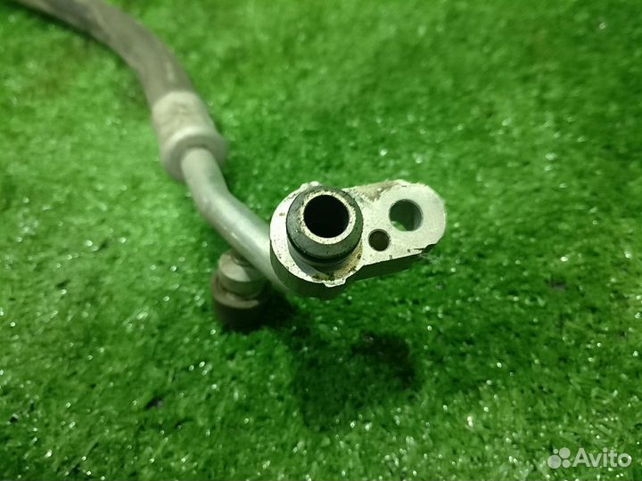 Трубка кондиционера Tribeca (05-14) б/у