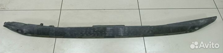 Наполнитель переднего бампера Toyota Land Cruiser